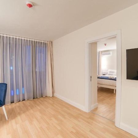 Luxury Sea View Apartments In Orbi City 바투미 외부 사진