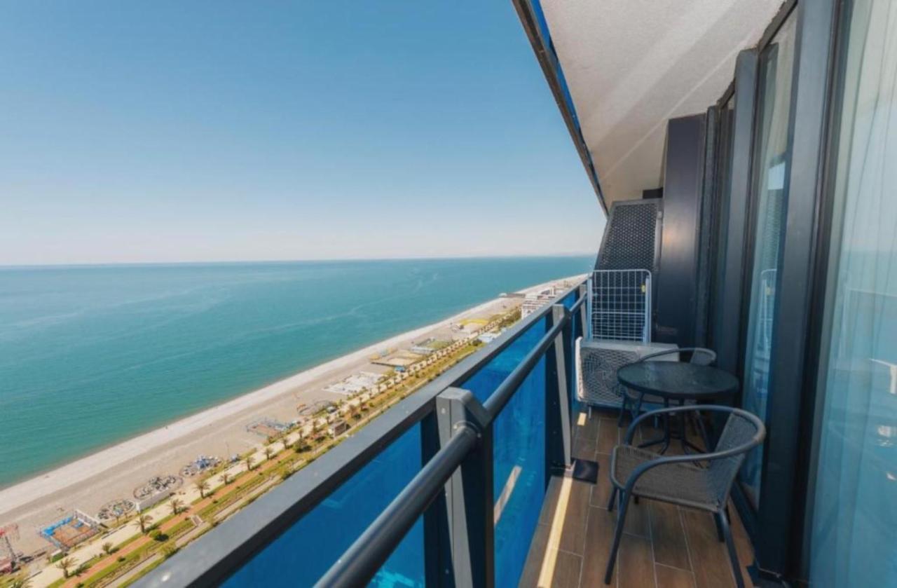 Luxury Sea View Apartments In Orbi City 바투미 외부 사진