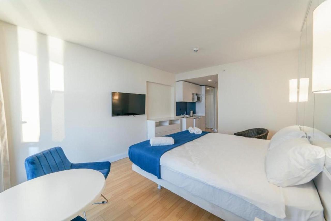 Luxury Sea View Apartments In Orbi City 바투미 외부 사진