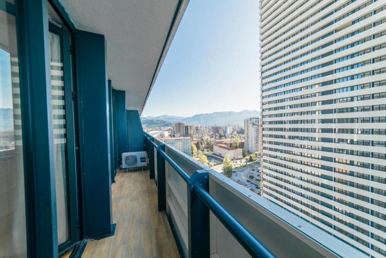 Luxury Sea View Apartments In Orbi City 바투미 외부 사진