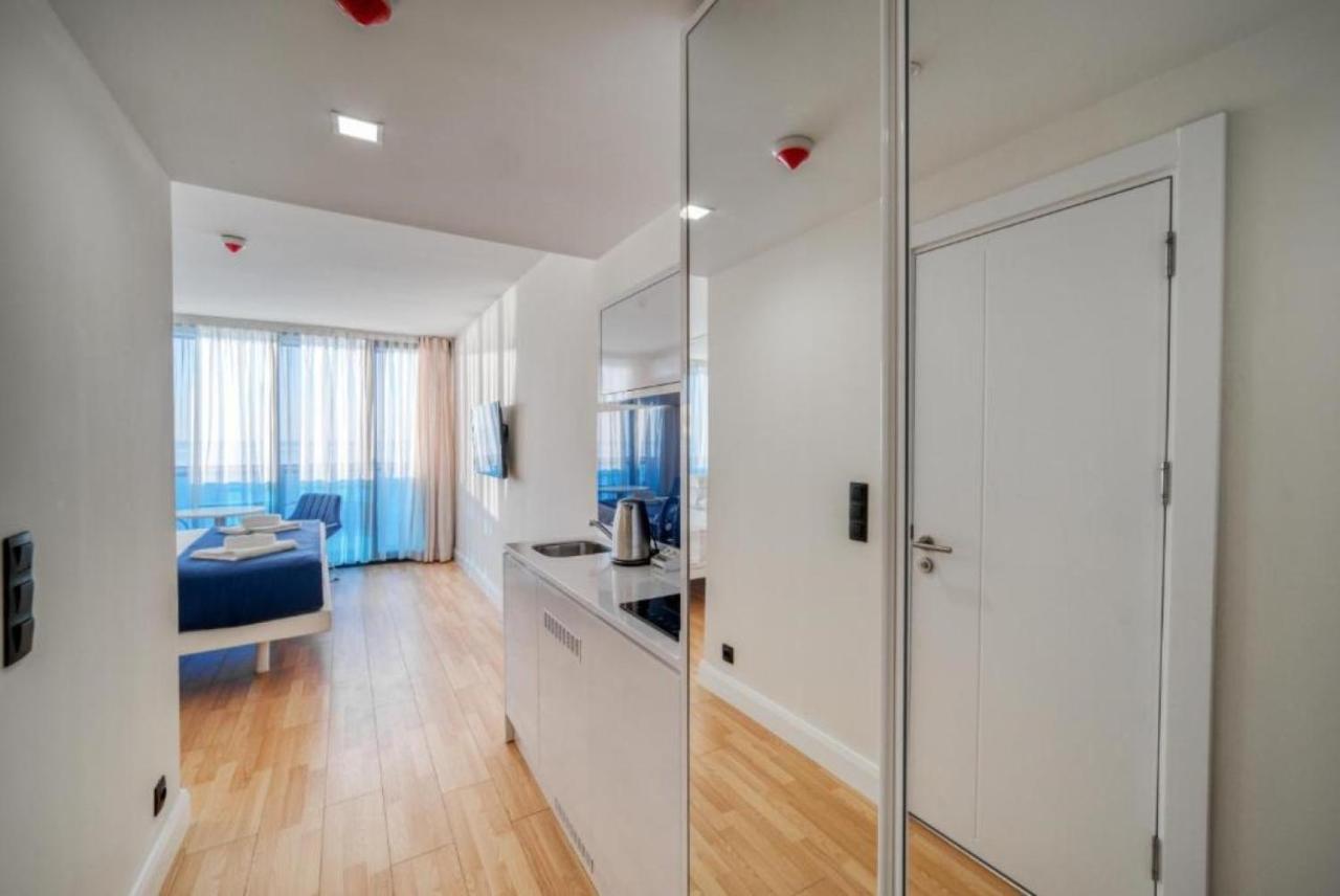 Luxury Sea View Apartments In Orbi City 바투미 객실 사진