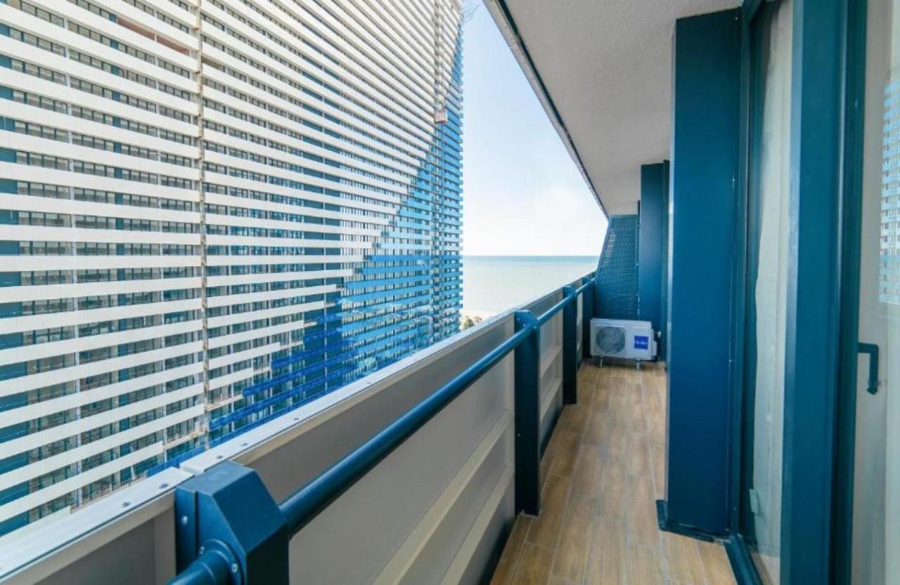 Luxury Sea View Apartments In Orbi City 바투미 외부 사진