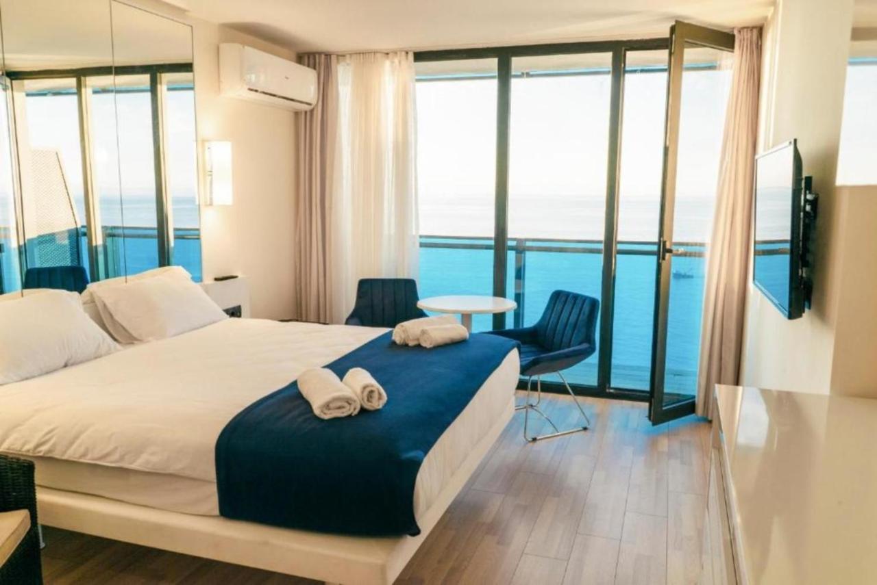 Luxury Sea View Apartments In Orbi City 바투미 외부 사진