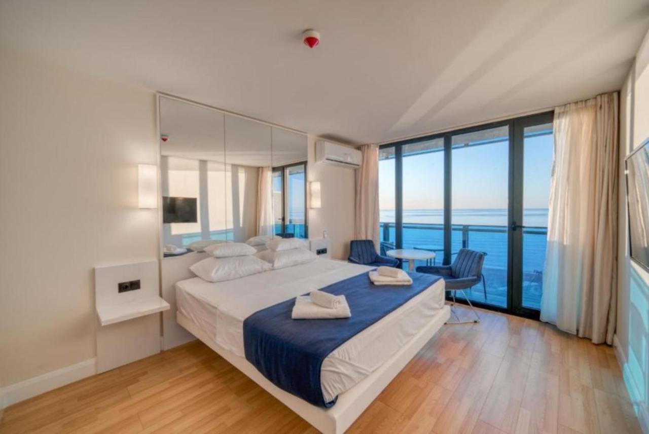 Luxury Sea View Apartments In Orbi City 바투미 외부 사진