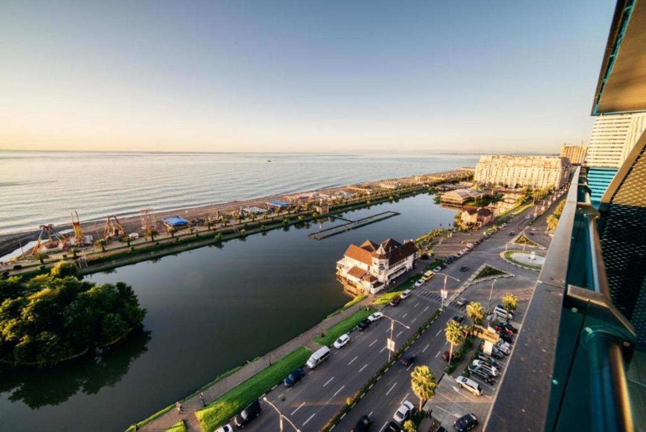 Luxury Sea View Apartments In Orbi City 바투미 외부 사진